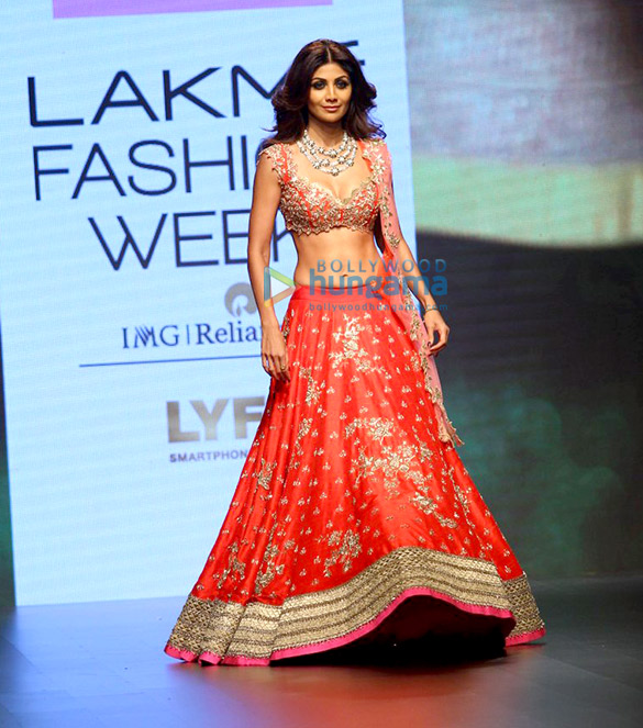 shilpa walks at lfw 2016 4
