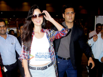 Sidharth Malhotra & Katrina Kaif arrive back from USA