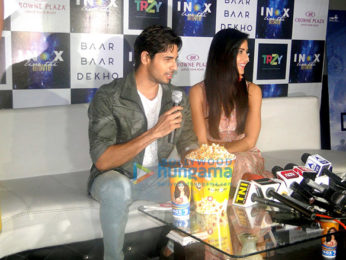 Sidharth Malhotra & Katrina Kaif promote 'Baar Baar Dekho' in Jaipur