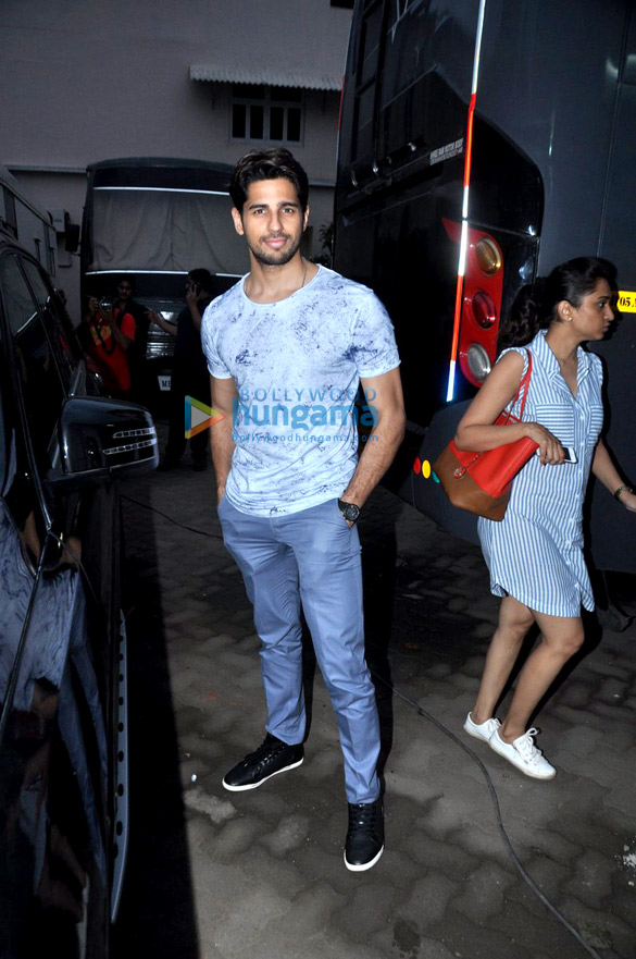 sidharth snapped post baar baar dekho 6