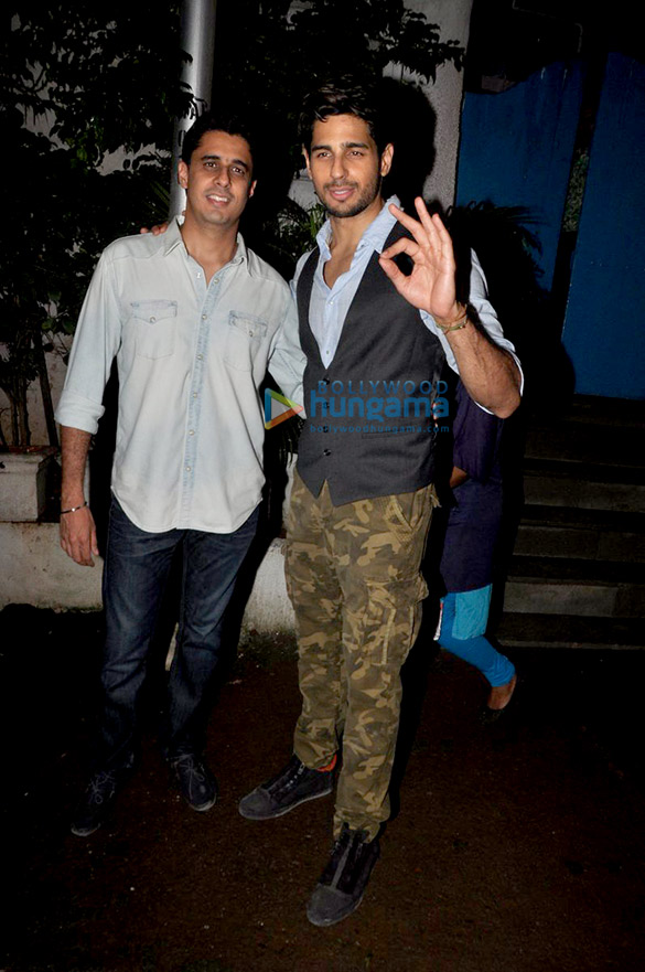 sidharth snapped with his brother 2