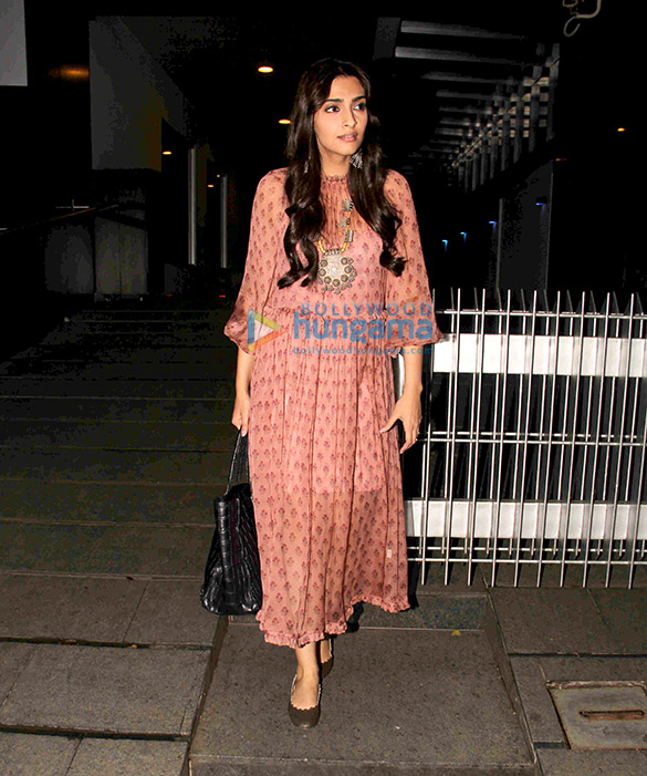 Sonam Kapoor & Rhea Kapoor snapped post dinner at Hakassan Sonam Kapoor & Rhea Kapoor snapped post dinner at Hakassan