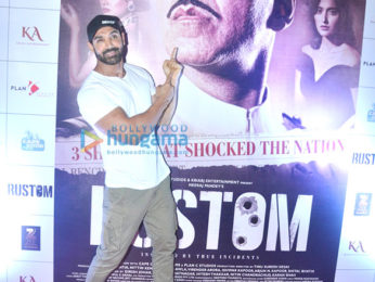 Amitabh Bachchan, Ileana DCruz, Athiya Shetty & others snapped at the special screening of 'Rustom'