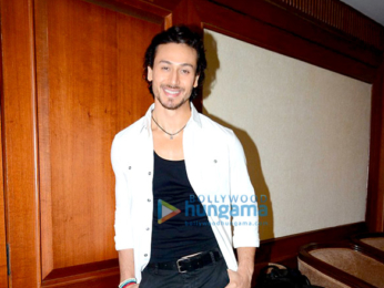 Tiger Shroff & Jacqueline Fernandez promote 'A Flying Jatt' at Welingkars