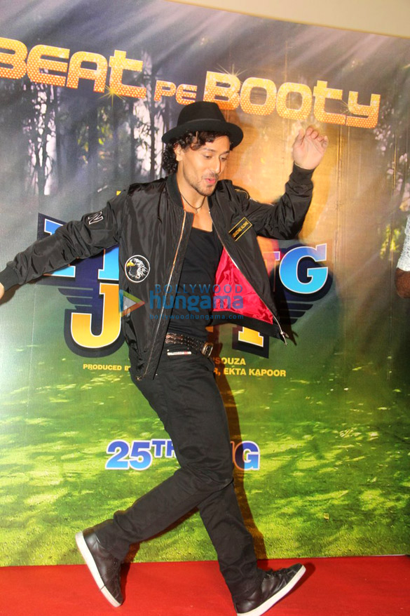 tiger shroff remo dsouza promote a flying jatt 3