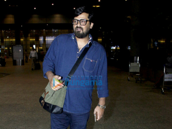 Varun Dhawan and Alia Bhatt arrive in Mumbai from USA