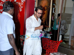 Aamir Khan snapped post a spa session in Bandra