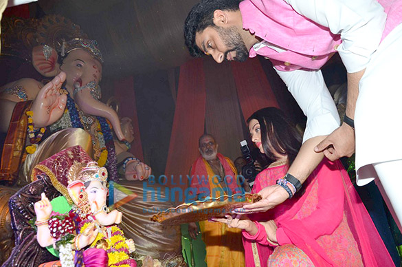 Abhishek Bachchan & Aishwarya Rai Bachchan visit Ganesha Pandal in Mumbai Abhishek Bachchan & Aishwarya Rai Bachchan visit Ganesha Pandal in Mumbai