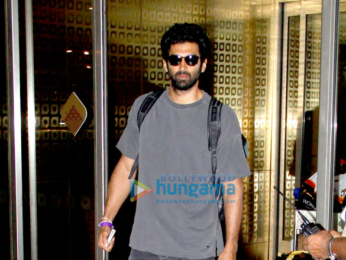 Aditya Roy Kapur snapped with his parents at the airport