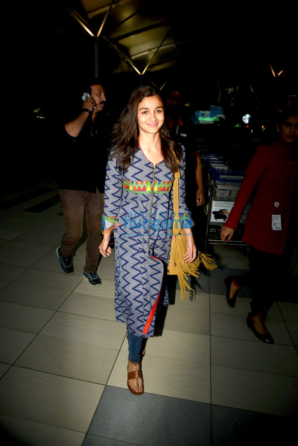 alia returns from jaipur lucknow 2