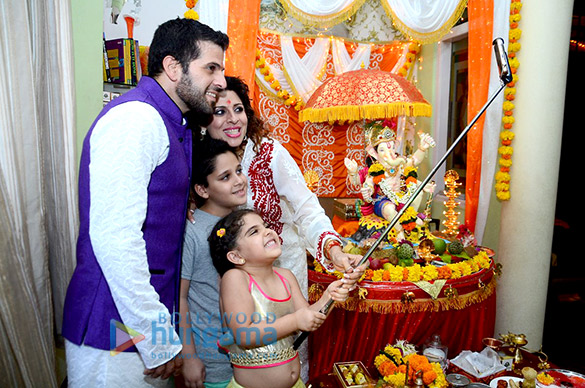 bakhtiyaar tanaz celebrates ganesh chaturthi 4