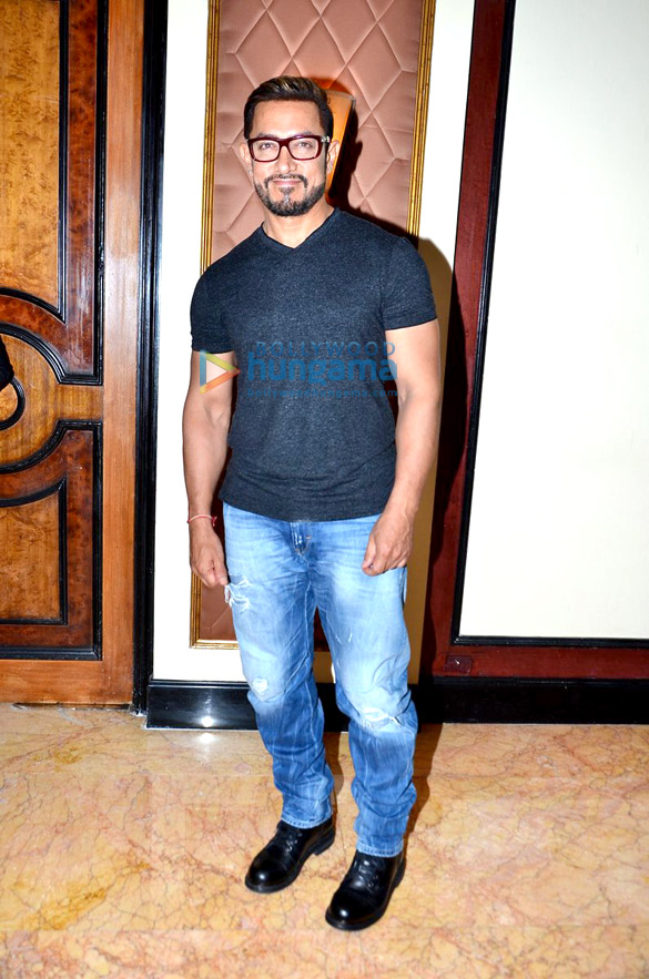 big b farhan aamir kareena launch the gcm 9