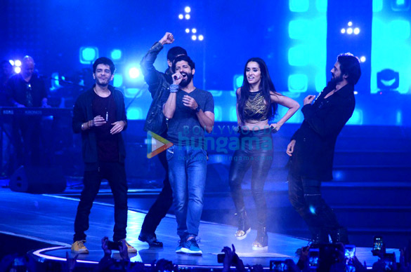 cast music directors at the rock on 2 concert in mumbai 9