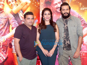 Cast of 'Banjo' celebrates director Ravi Jadhav's birthday