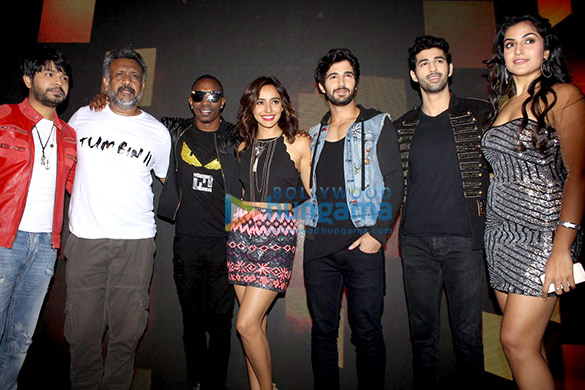 Dwayne Bravo shoots with ‘Tum Bin 2’ cast Dwayne Bravo shoots with ‘Tum Bin 2’ cast