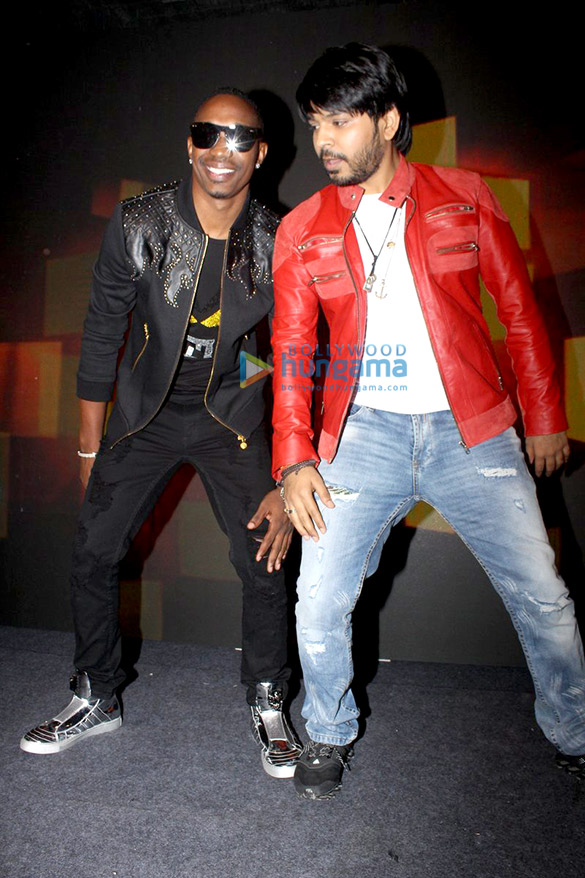 dwayne bravo shoots with tum bin 2 cast 3