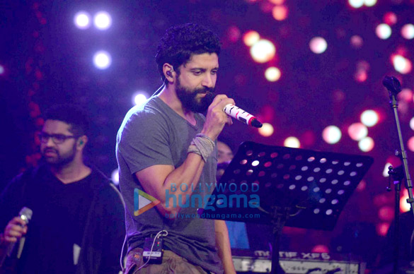 farhan arjun shraddha snapped at rock on 2 2