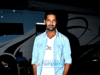Farhan Akhtar, Arjun Rampal & Shraddha Kapoor snapped at 'Rock On!! 2' concert rehearsals