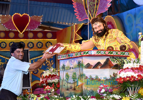 gurmeet ram rahim singh ji insan creates a record 7