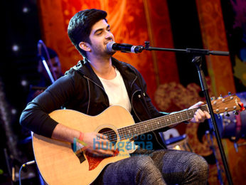 Hriday Gattani enthralls the crowd at Shanmukhananda hall