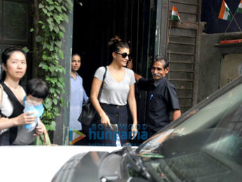 Jacqueline Fernandez snapped post lunch at a Bandra cafe