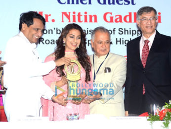 Katrina Kaif & Juhi Chawla receive 'Priyadarshini Global Awards'