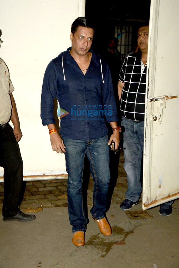 kriti sanon preity zinta juhi chawla grace the special screening of pink 22