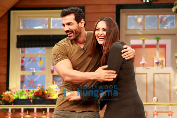 John Abraham & Sonakshi Sinha snapped on the sets of ‘The Kapil Sharma Show’, while promoting their upcoming film Force 2 John Abraham & Sonakshi Sinha snapped on the sets of ‘The Kapil Sharma Show’, while promoting their upcoming film Force 2