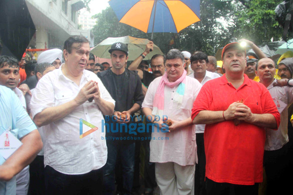 ranbir rishi snapped ganpati visarjan 1
