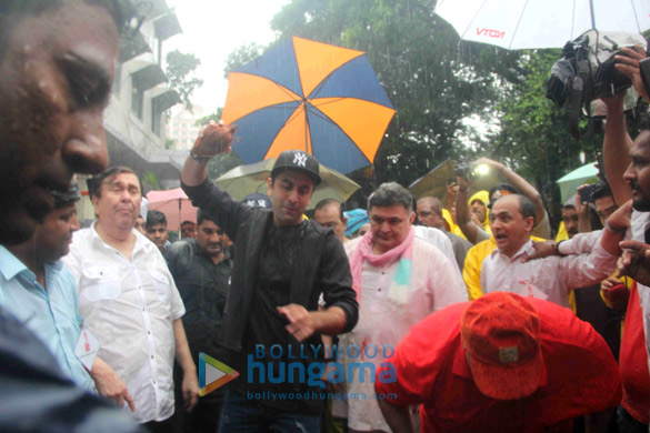 ranbir rishi snapped ganpati visarjan 3