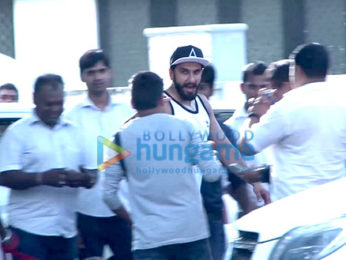 Ranveer Singh snapped post darshan at Sanjay Leela Bhansali's Ganesha
