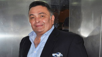 Rishi Kapoor reacts to a viral video of him hitting the media