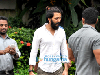 Riteish Deshmukh, GRiteish Deshmukh, Genelia Dsouza snapped with their son at 'Joggers Park', Bandraenelia Dsouza snapped with son at Joggers Park, Bandra