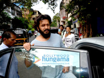 Riteish Deshmukh & Genelia Dsouza snapped post lunch at Pali Village Cafe