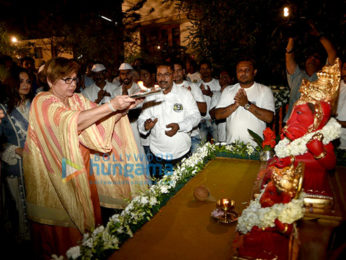 Sohail Khan, Arpita Khan and others at Salman Khan's Ganesha visarjan