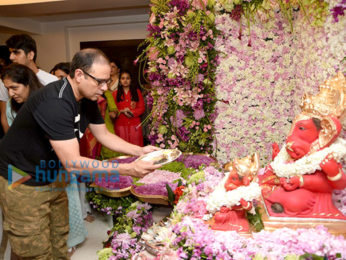 Sohail Khan, Arpita Khan and others at Salman Khan's Ganesha visarjan