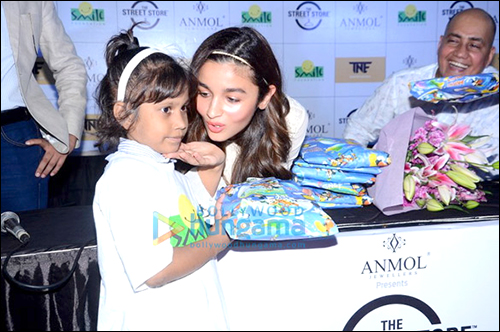 check out alia bhatt graces smile foundations event for kids 3