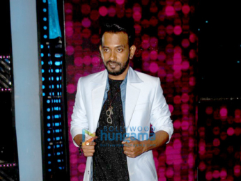 Sushant Singh Rajput promotes 'M.S. Dhoni - The Untold Story' on the sets of 'Dance+'