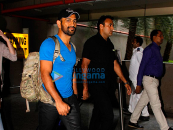Tamannaah Bhatia, Mahendra Singh Dhoni, Upen Patel & Urvashi Rautela snapped at the airport