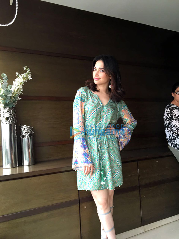 tamannaah snapped tutak tutak tutiya 4