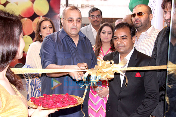tiger preity at the launch of ibja gold store 11