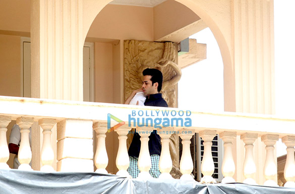 tusshar kapoor snapped with his son 3