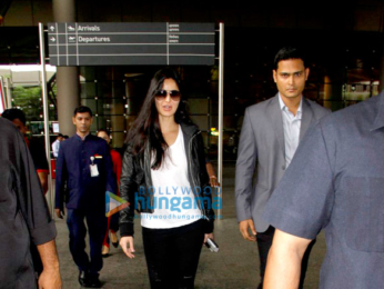 Varun Dhawan & Katrina Kaif snapped at international terminal
