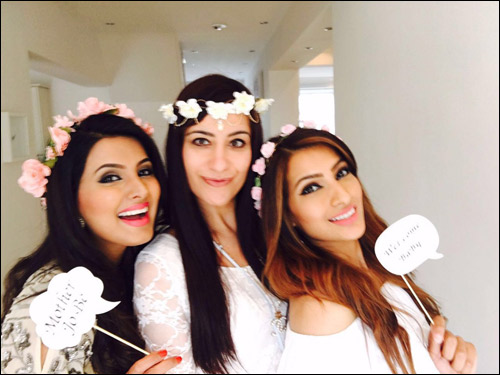 check out geeta basra and her friends have a gala time at her baby shower 6