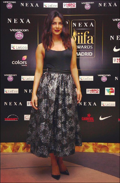 iifa 2016 style diaries deepika padukone priyanka chopra sonakshi sinha and others look stunning 4