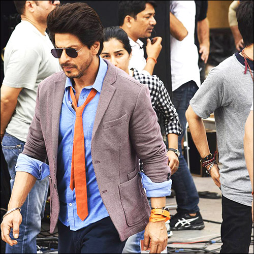 check out shah rukh khan shoots for imtiaz alis next in prague 2 check out shah rukh khan shoots for imtiaz alis next in prague 2