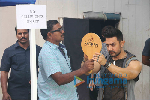 check out aamir khan shoots for the promotional song of dangal 3