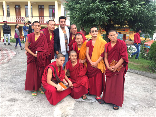 check out varun sharmas encounter with lama kids 2
