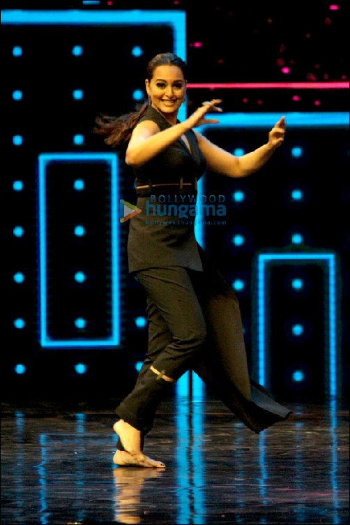 what bollywood stars did this week 1484 what bollywood stars did this week 1484