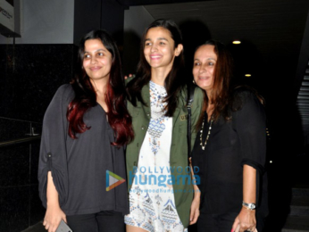 Alia Bhatt snapped post family dinner at 'Hakkasan'
